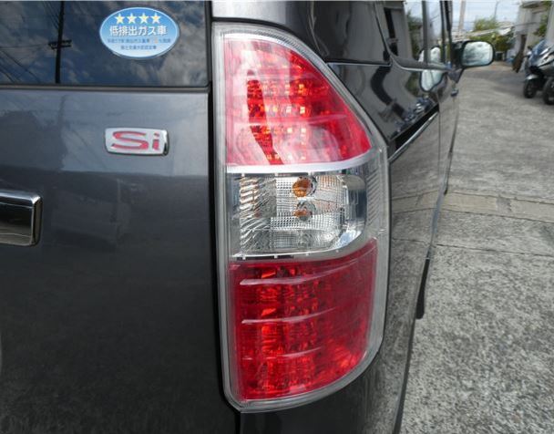2010 Toyota Noah SI